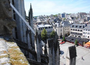 2015-06-25 bretagne nacelle location 60 metres cathedrale quimper finistere (2)
